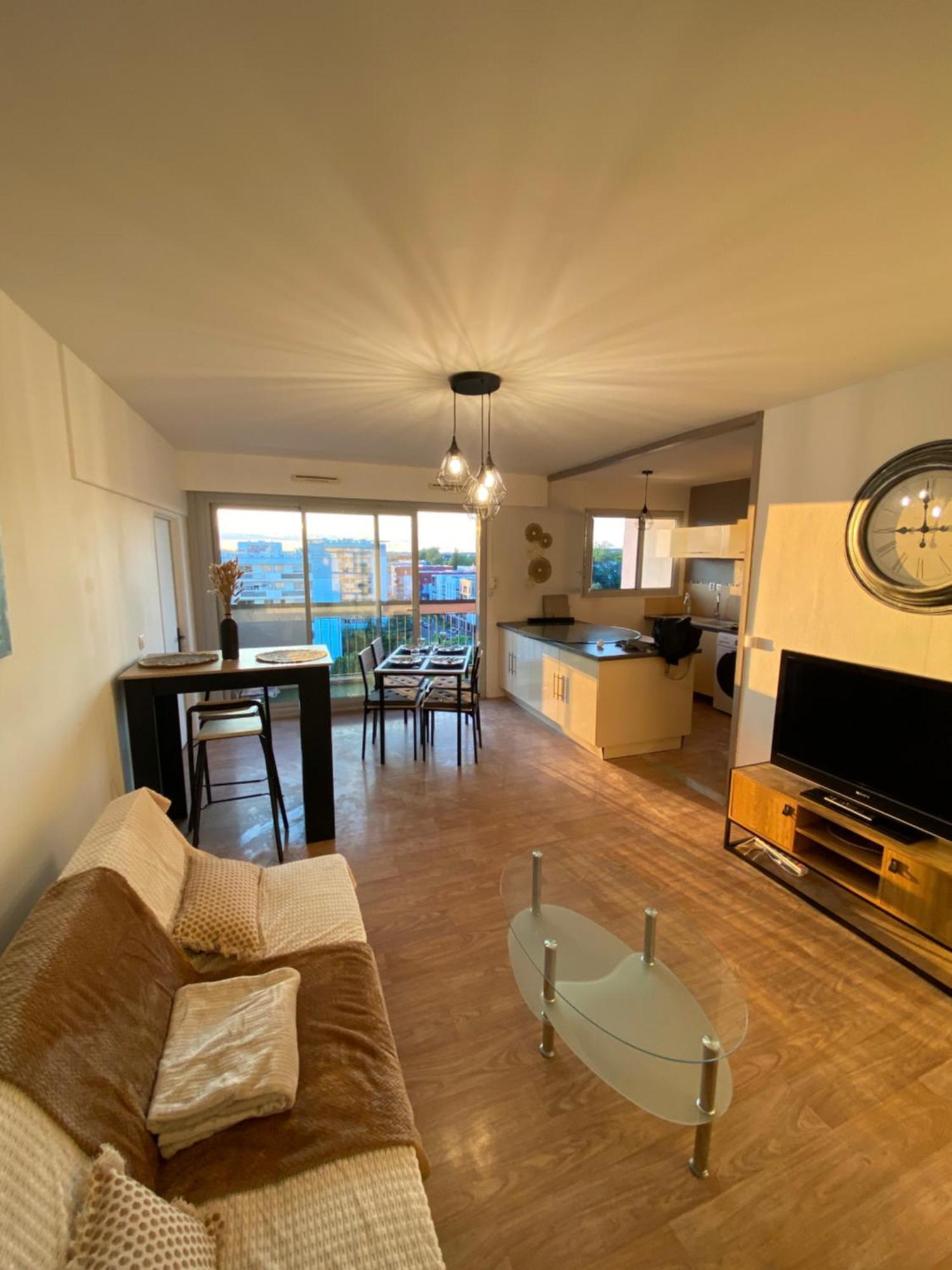 Appartement Spacieux - 10' Gare Анже Екстериор снимка